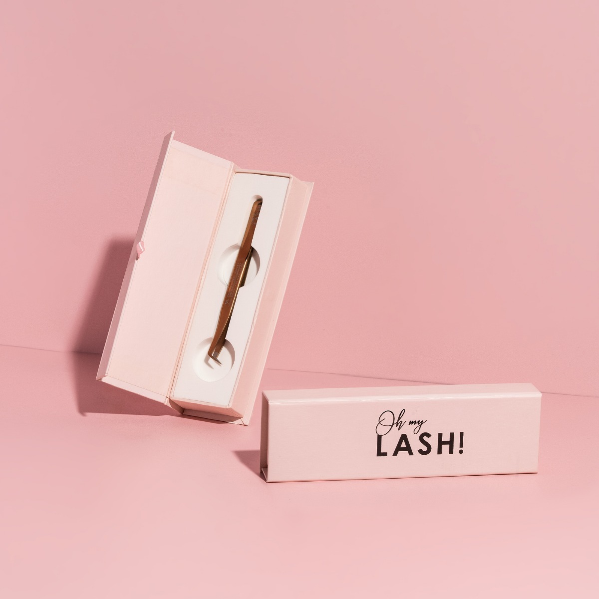 Oh My Lash - Nano Tech Mega Volume Tweezer