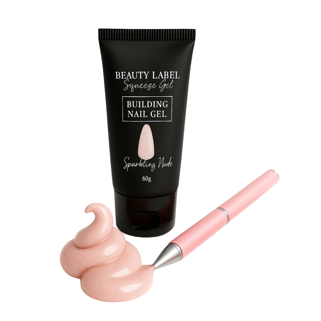 "Beauty Label Squeeze Gel Sparkling Nude, zelfmodellierende gel met een subtiele nude tint en een sprankelende finish voor elegante nagelverlenging en -versteviging."