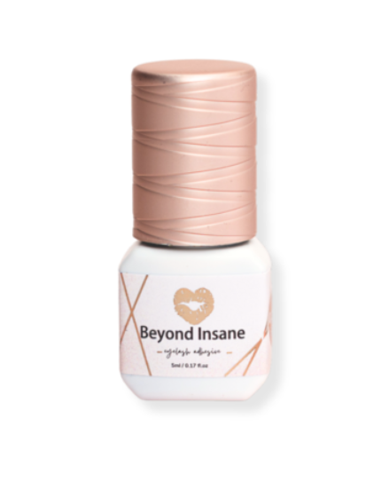 Beyond Insane all season wimperlijm – supersnelle droogtijd van 0.2-0.4 seconden, geschikt voor ervaren stylisten, met 12 weken retentie en lage dampvorming.